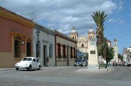 Oaxaca, in the back: the church of Santa Domingo