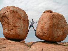 Seb between the twin marbles