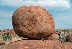 Caro pushing a marble ... !!!