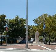 Little Havana - Cuban monument