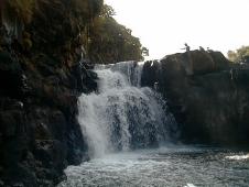 On the way back to the main island : Mauritian Falls