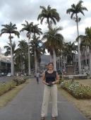 Caro - in the background: Mauritius governement house in Port Louis
